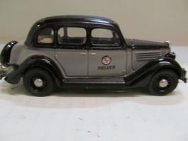 FORD V8 1936 POLICE   RIO  1:43