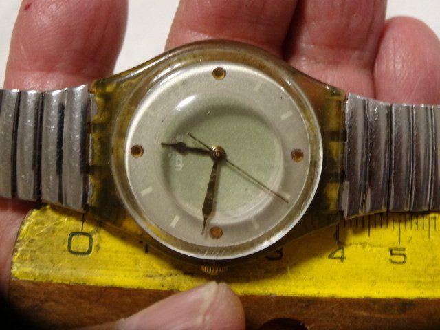 Swatch Montres: S-WATCH HERREN  UHR,QUARTZ.LÄÜFT – D'occasion à zürich par ahmad01 2