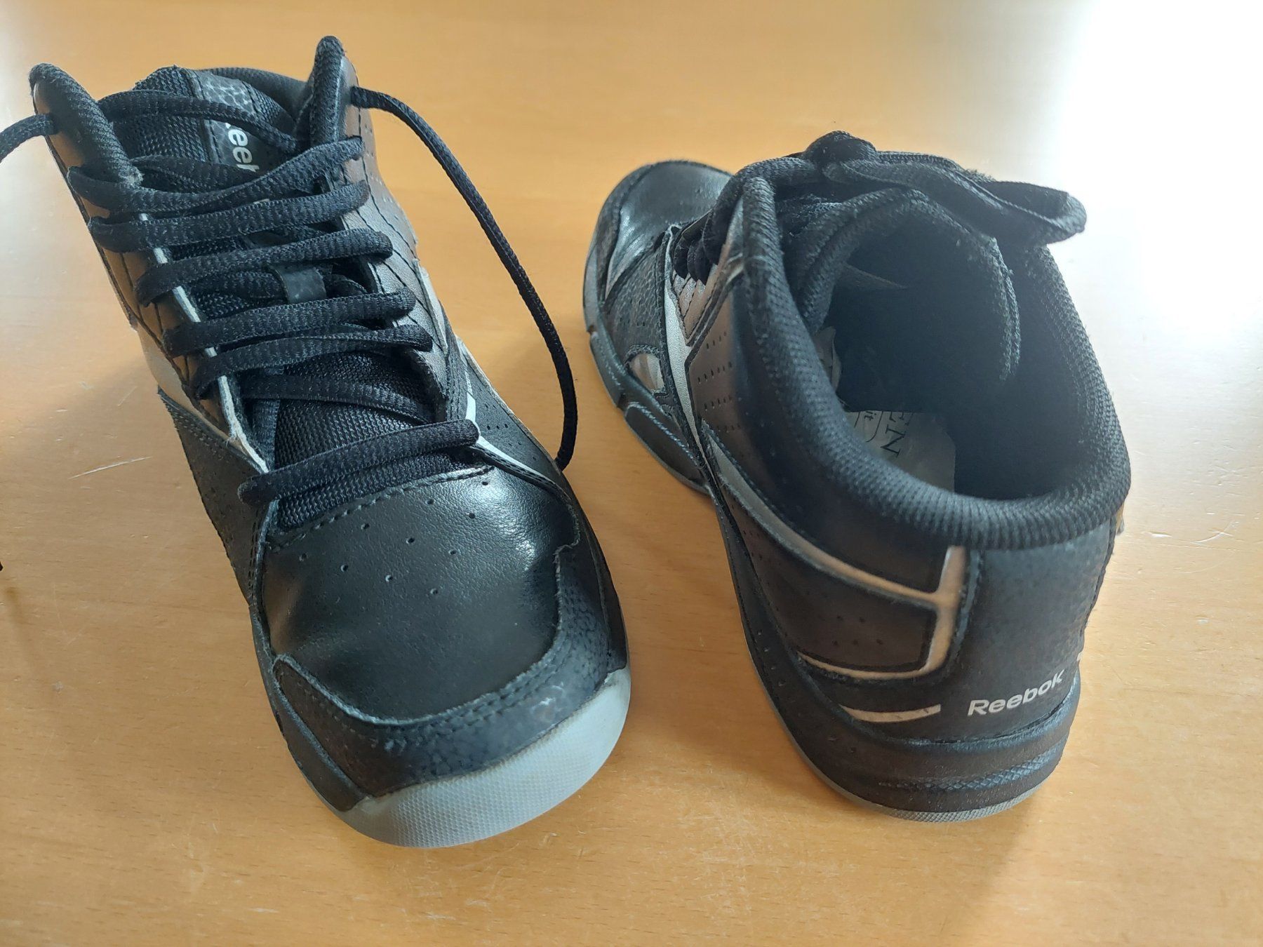 Reebok Scarpe per ragazzi: Reebok Buckets Sneaker  Gr.31 – Usato da Zürich venduto da meymano 4