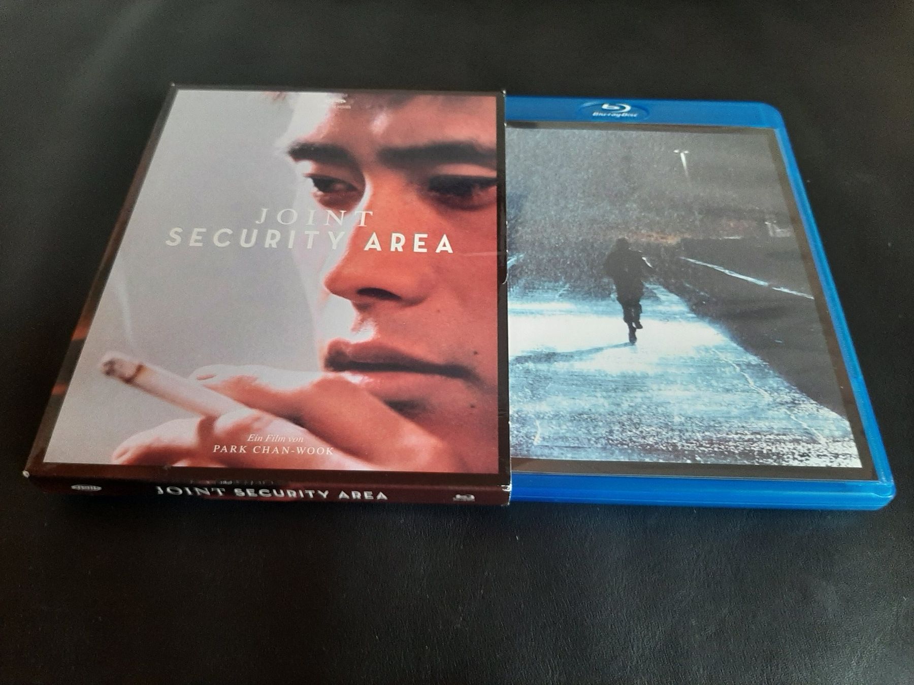 Tous les DVDs: Joint Security Area Blu-Ray im Schuber inkl. Booklet – D'occasion à Liestal par Film-Freak 2