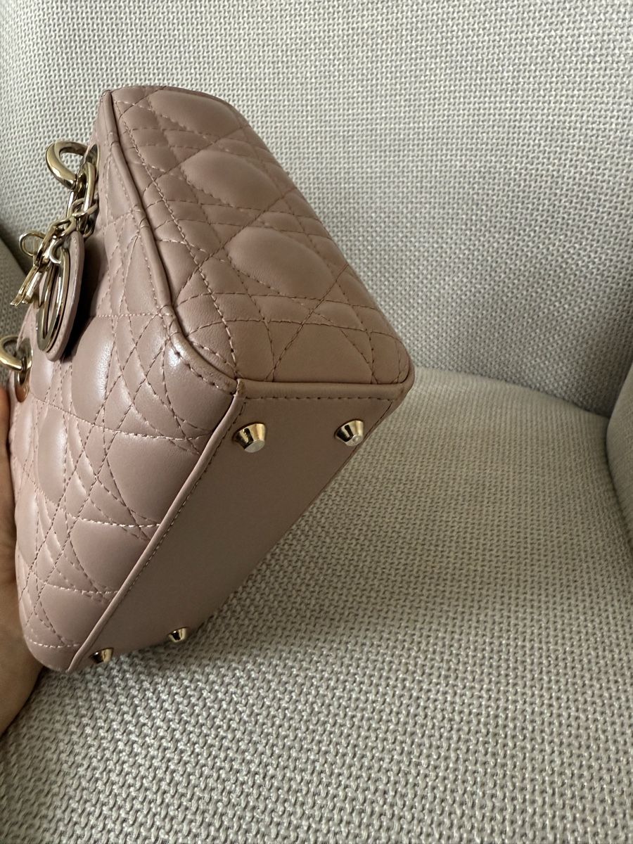 Dior Borse da donna: Lady Dior Mini (Blush) – Usato da Estavayer-le-Lac venduto da sto_y5c2 4