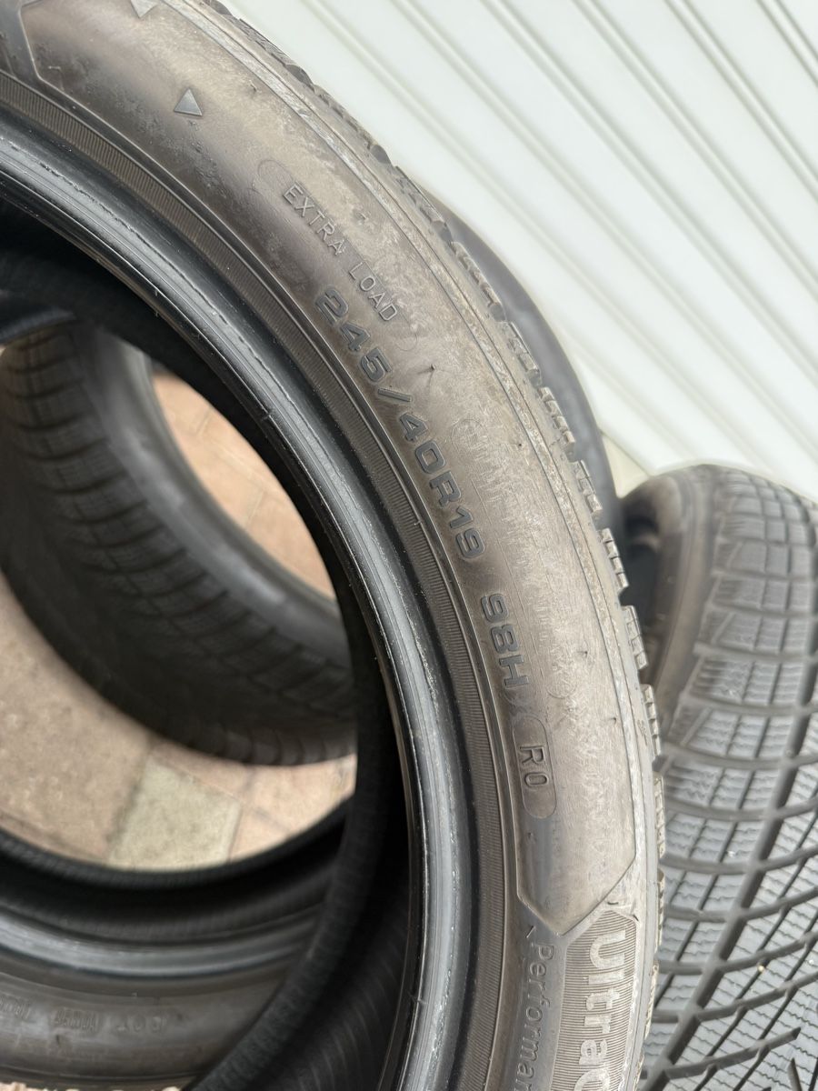 Pneus & Kompletträder: Reifen 245/40R19 98H Winter – Gebraucht aus Lüchingen von san_xqw7 2
