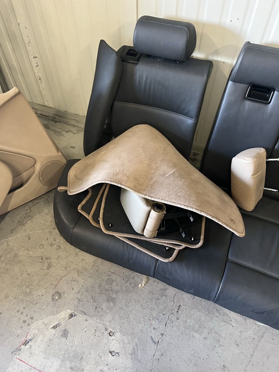 BMW Tutti pezzi di ricambio auto: BMW E46 Limousine intérieur complet – Usato da Fribourg venduto da ger_s2sx 3