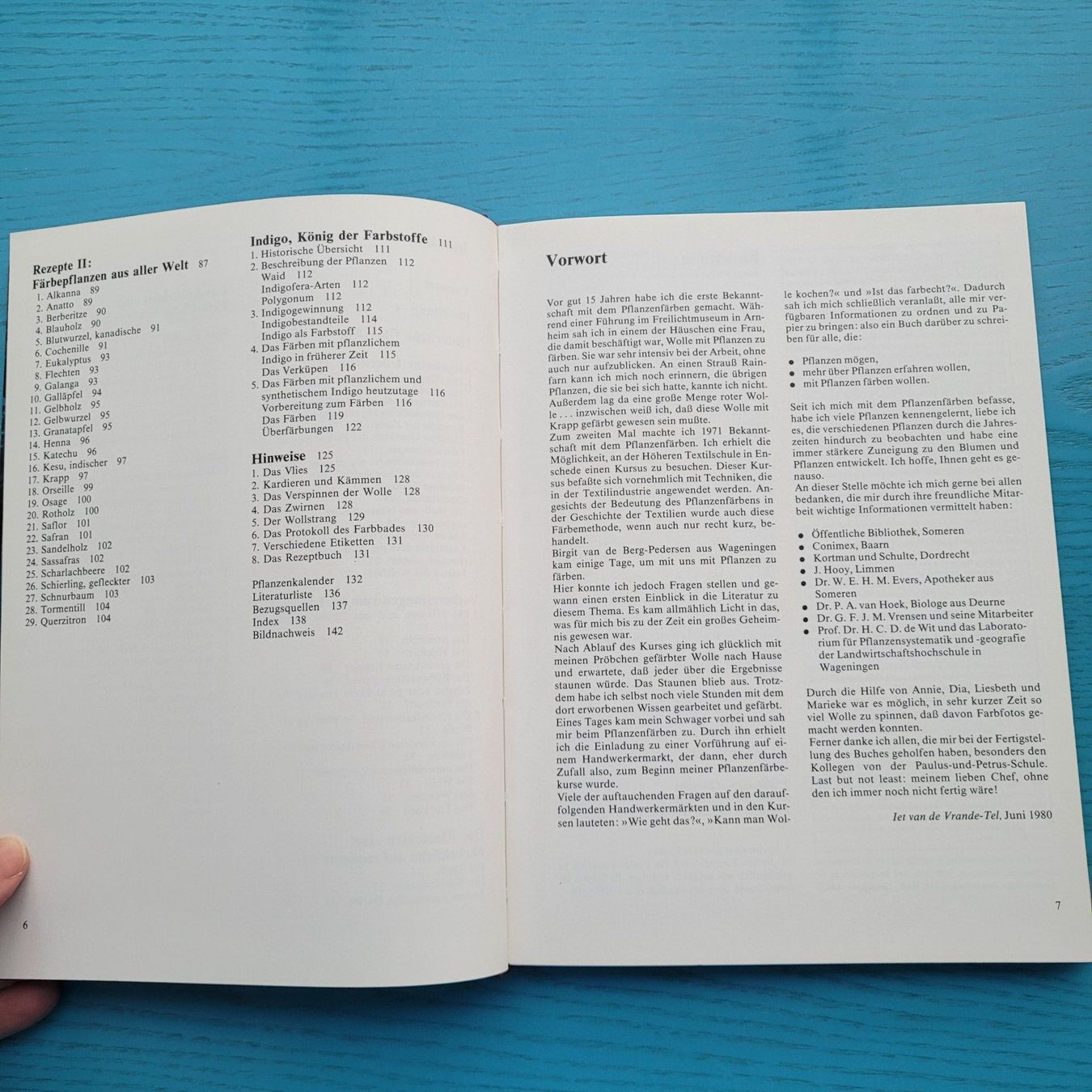 Libri: Wolle färben mit Naturfarben- Iet van de Vrande – Usato da SCHÜBELBACH venduto da CoKaHa 2