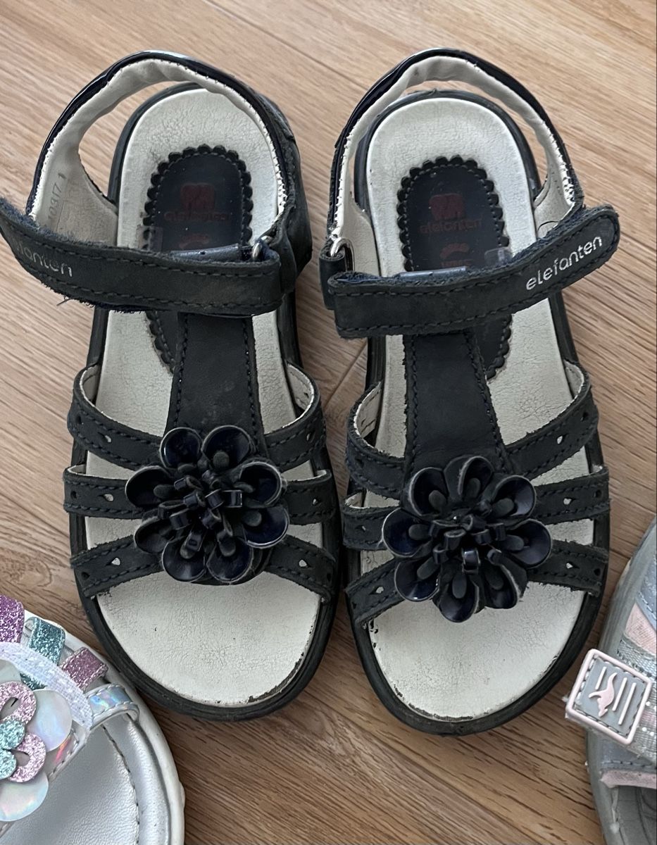 Schuhe für Mädchen: 3 Paar Mädchen Sandalen, Gr. 29/30 – Gebraucht aus Kradolf von AlexiaEugster 2