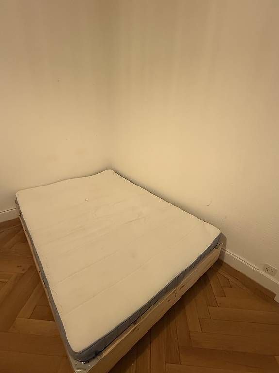 Betten: Lit et matelas  – Gebraucht aus Plan-Les-Ouates von mat_sh9v 1