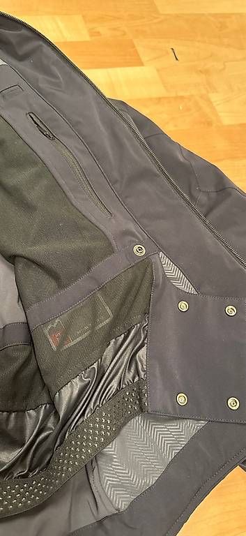 Mountain Force Giacche: Skijacke Mountain Force Gr 56 wie neu – Nuovo (secondo la descrizione) da Oberweningen venduto da Ardnas89 4