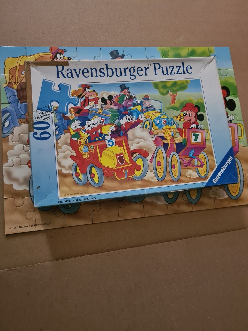 Ravensburger Puzzles: Puzzle Ravensburger 60er Oldtimer Rennen – D'occasion à Langenthal par Polarisstern