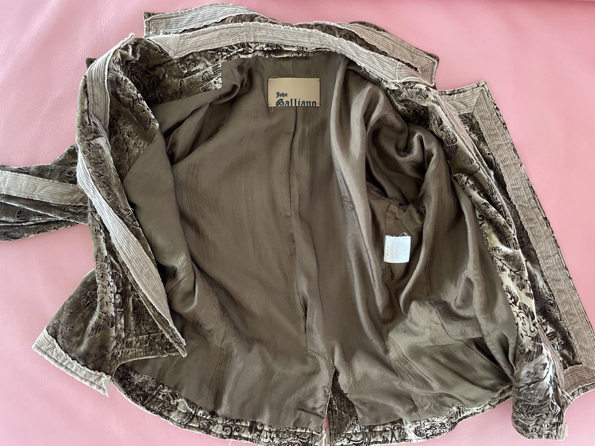 John Galliano Giacche: John Galliano Samt Jacke, Grösse DE38 – Usato da Zürich venduto da befe2000 2