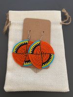 Boucles d'oreilles fait main en Tanzanie