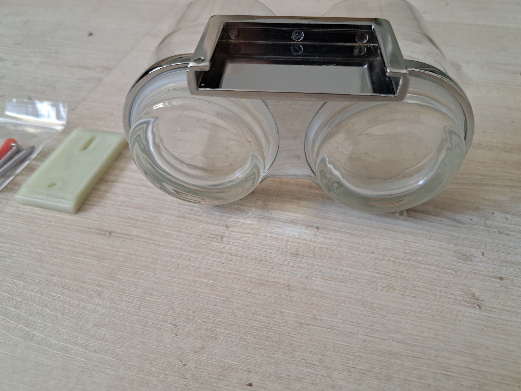 Altro per la casa: Bodenschatz Doppeklglashalter BA14VC115 – Nuovo e nell'imballaggio originale da Tegerfelden venduto da Spick67 1