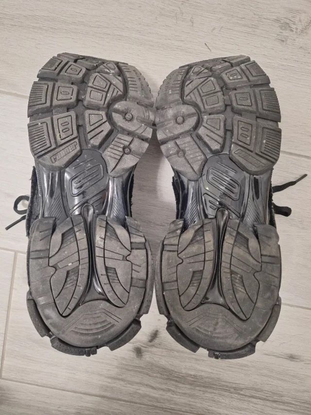 Balenciaga Herrenschuhe: Balenciaga runner – Gebraucht aus Allschwil von lor_6cgq 8