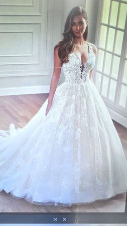 Brautkleid mit viel Glitzer, Ausschnitt, Schleppe NP4100.-