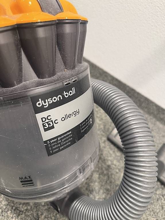 Aspirateurs & Accessoires: Dyson DC33 – D'occasion à Siglistorf par nin_gl2p 2