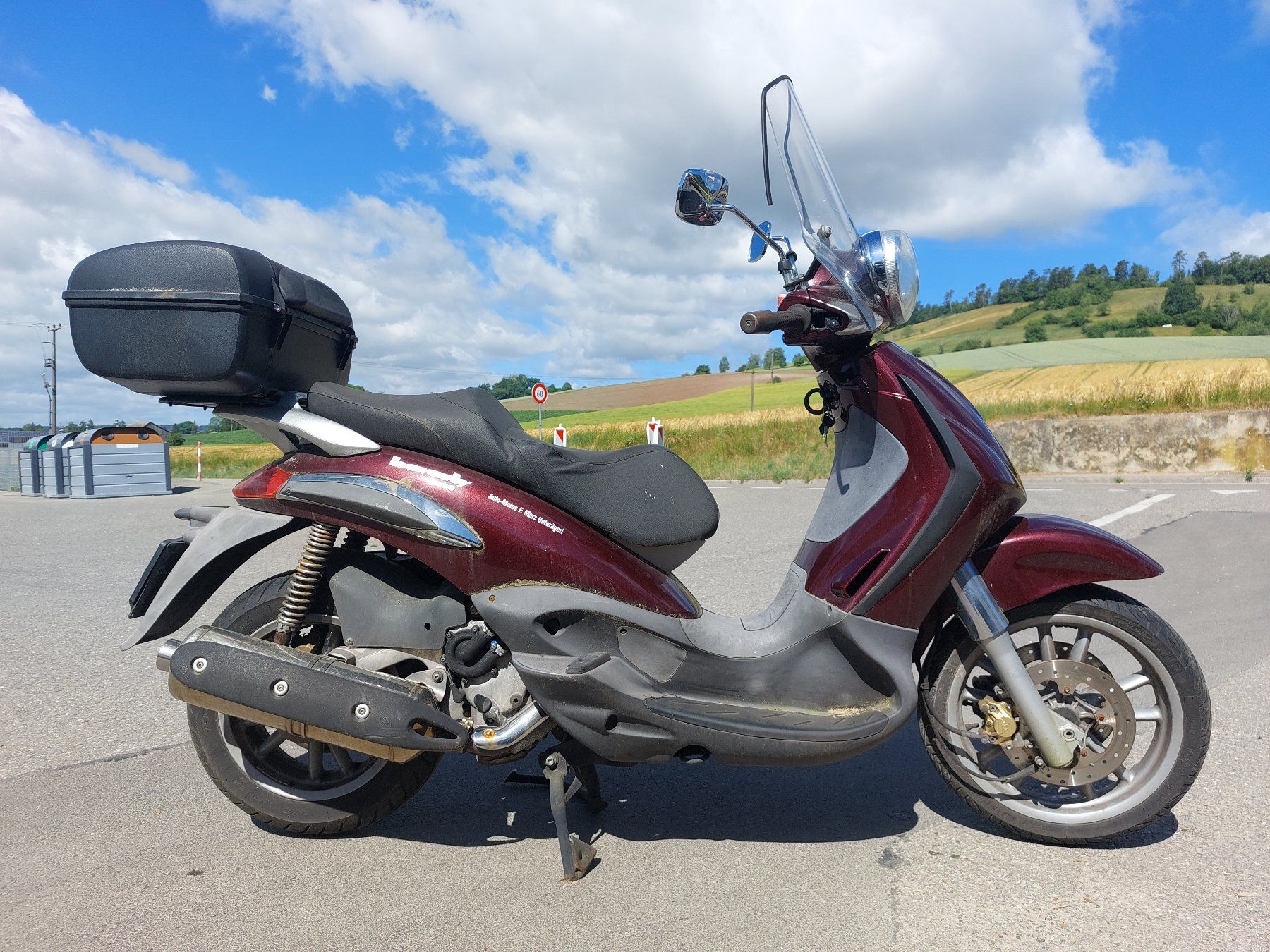 Piaggio Scooter: Piaggio Beverly 500 Roller Scooter mit Topcase ab 1 Fr.- – Usato da Schleitheim venduto da ZieglerMotoRecycling 2