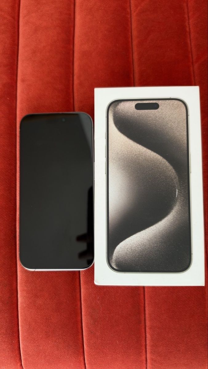 Apple Telefoni cellulari / Smartphones: Apple iPhone 15 Pro + Ladegerät und 3x Schüthülle – Usato da Wohlen AG venduto da Adam_gio 2