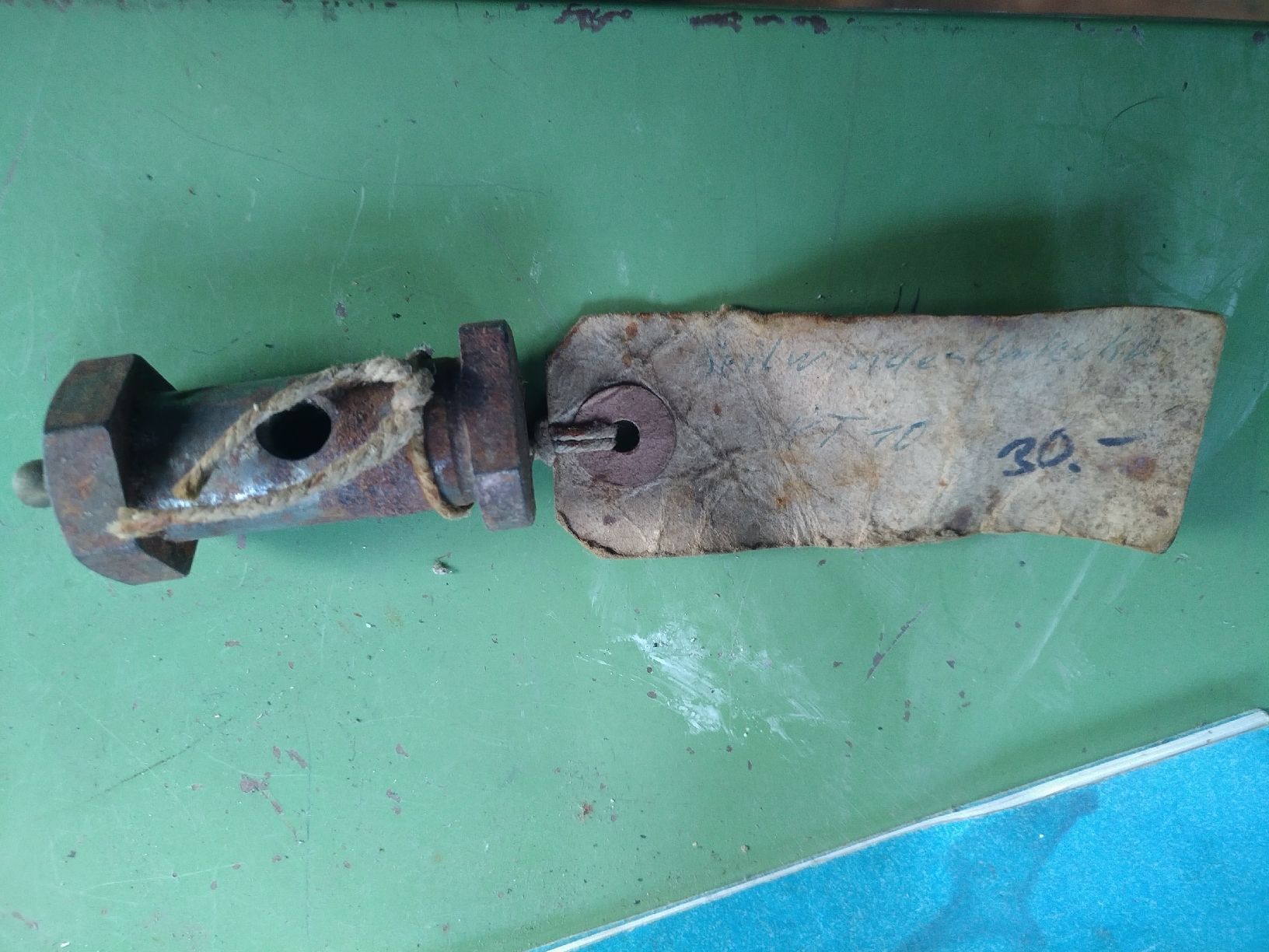 Bucher Trattori: Oldtimer Bucher KT10 Schraube – Difettoso da Trub venduto da Eneah 1