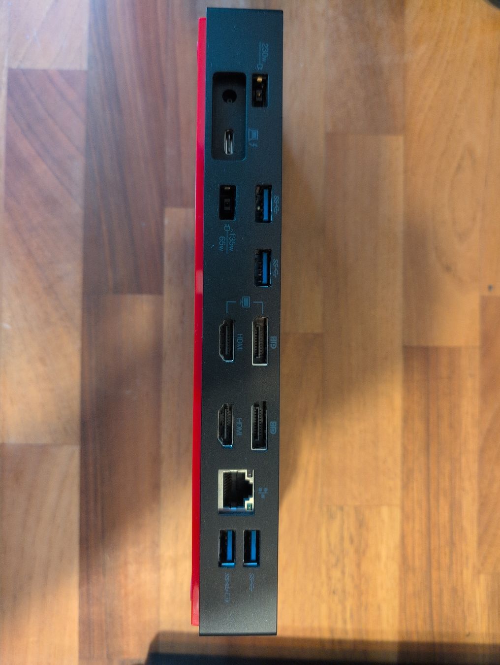 Lenovo Docking station: Lenovo ThinkPad Thunderbolt 3 Docking station – D'occasion à Stein am Rhein par DaOhana 3