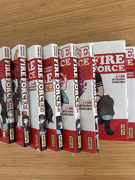 Fumetti: Manga Fire Force 1-10 – Usato da Châtelaine venduto da Amb-Bre 3