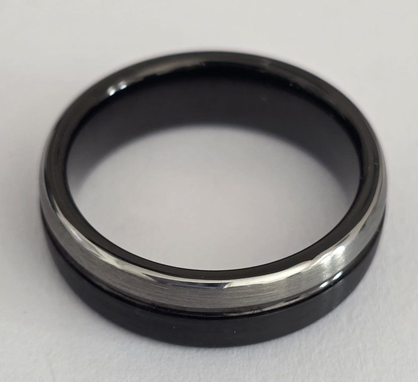 Anelli: Wolfram-Fingerring, Gr. 54, silber/schwarz – Usato da Stüsslingen venduto da Nickquenim