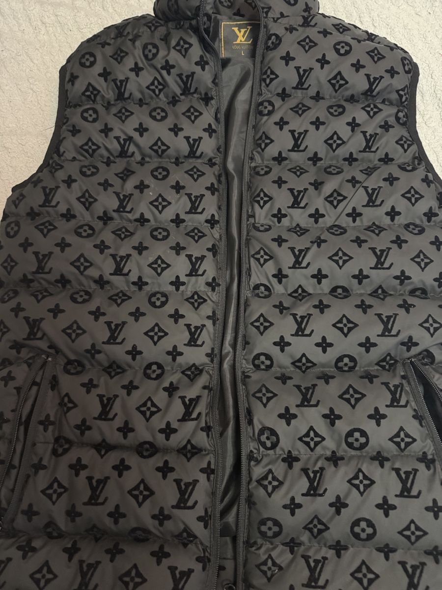 Jacken: Monogram Puffer Weste Grau/Schwarz – Gebraucht aus Embrach von Niko_357