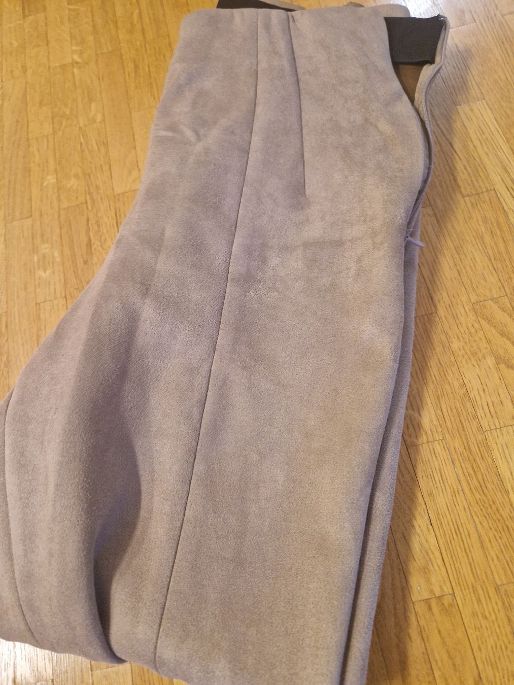 Zara Hosen: Pantalon zara beige style daim taille M – Neu (gemäss Beschreibung) aus Versoix von aline_b 1