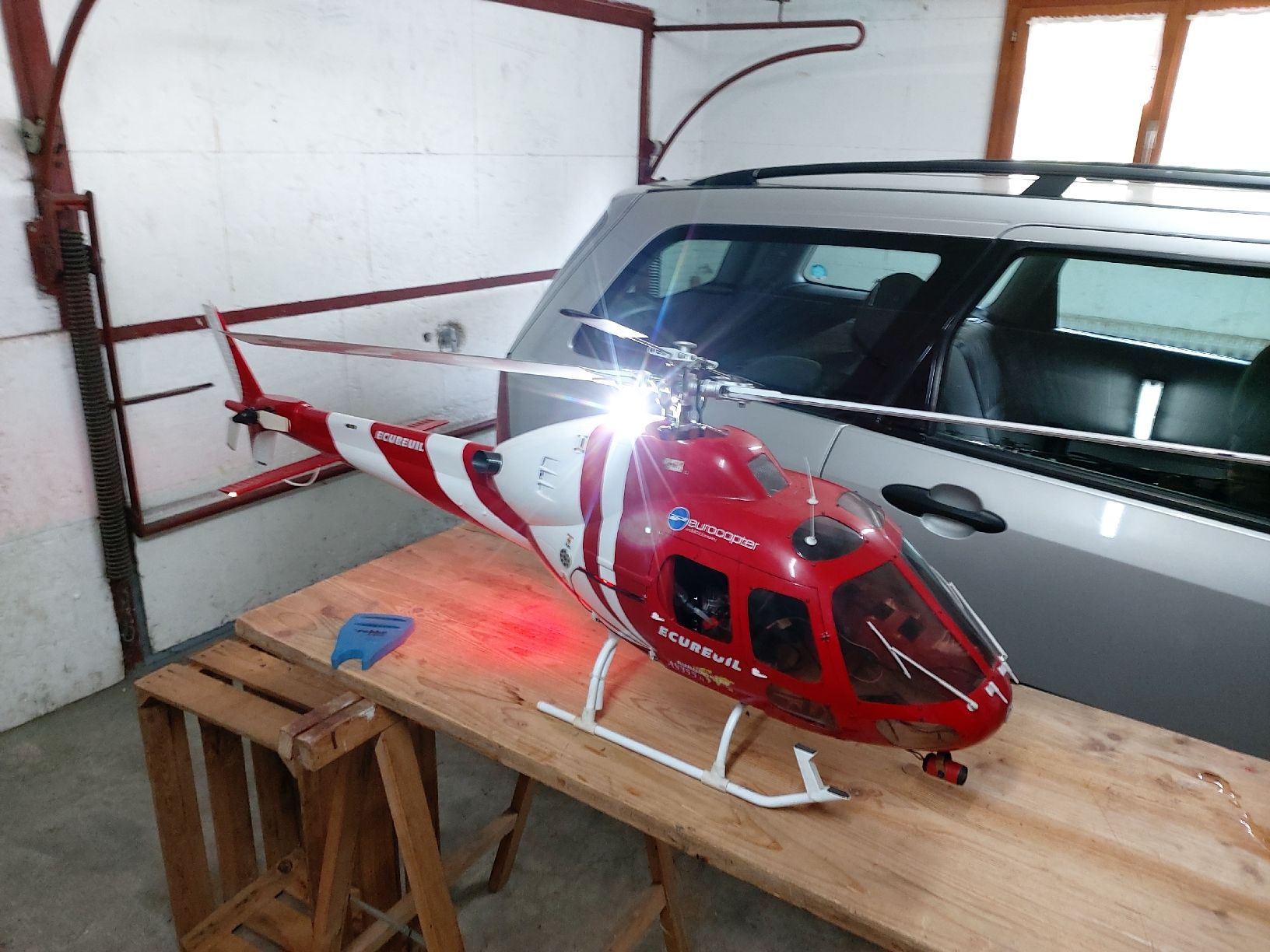 RC Modellbau: Écureuil RC avec mécanique Raptor E550  – Gebraucht aus Martigny von SteveHC1920