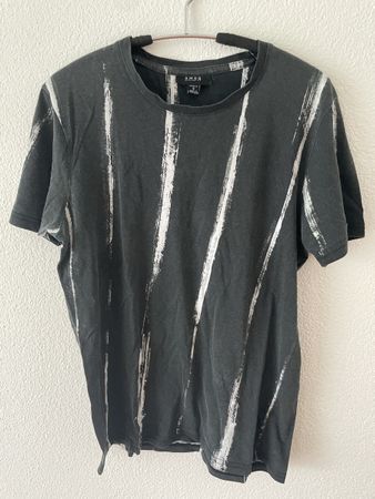 T-Shirt mit Muster, Grösse S, Top Zustand!