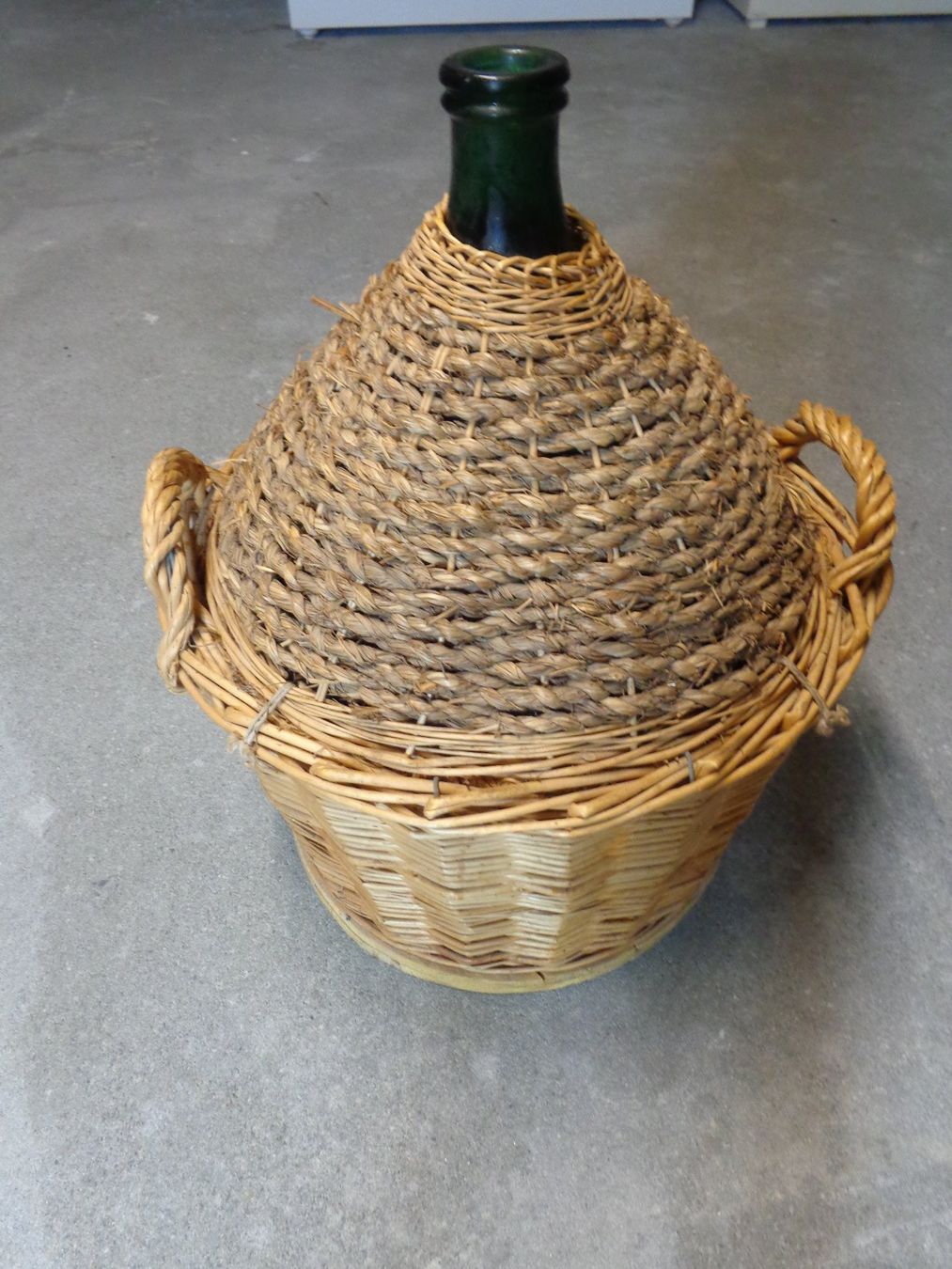 Bottiglie: Korbflasche – Usato da Schwyz venduto da Arizona64