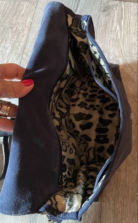 Longchamp Sacs femmes: Sac de la marque Longchamp bleu marine – D'occasion à Vernayaz par Veron1 5