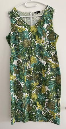 Elegantes Sommerkleid von Jones Fashion