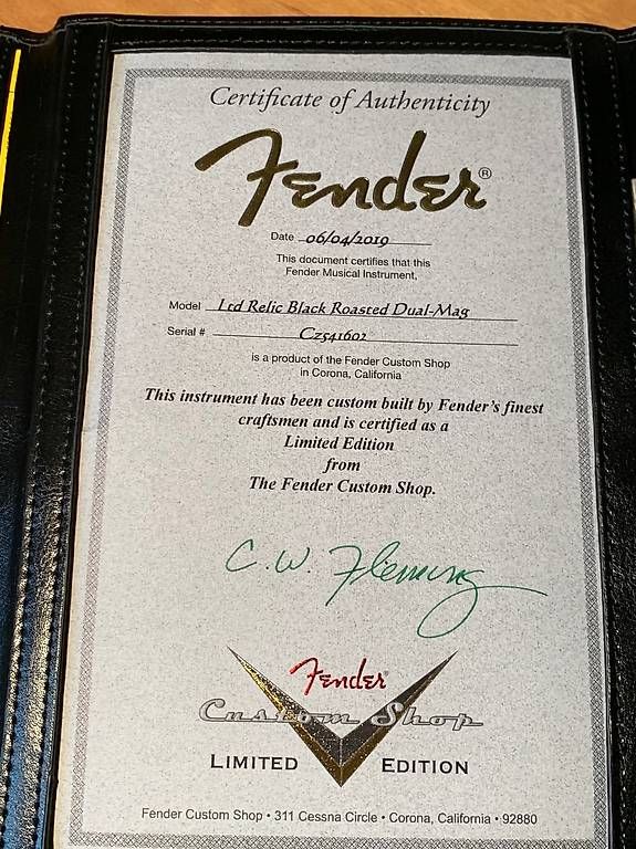 Fender Strumenti musicali: Fender Custom Ltd relic Strat Dual Mag -Like new – Usato da Begnins venduto da yin_2k7m 3