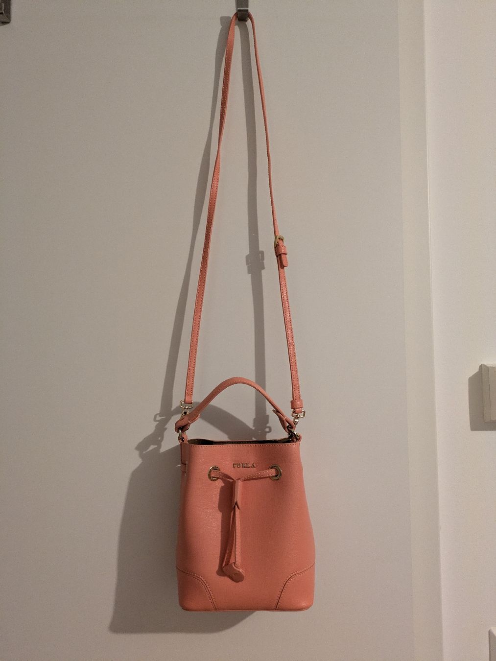 Furla Altro in  Abbigliamento & Accessori: Sac à bandoulière FURLA – Nuovo (secondo la descrizione) da Le Mont-sur-Lausanne venduto da elv_yyl8 6