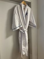 Weisser, weicher und eleganter Bademantel "Hotel Carlton"