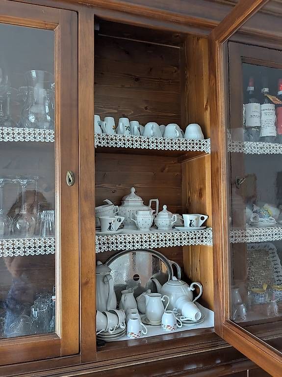 Credenze: Credenza con vetrina  – Usato da Ligornetto venduto da PoGabriella 2
