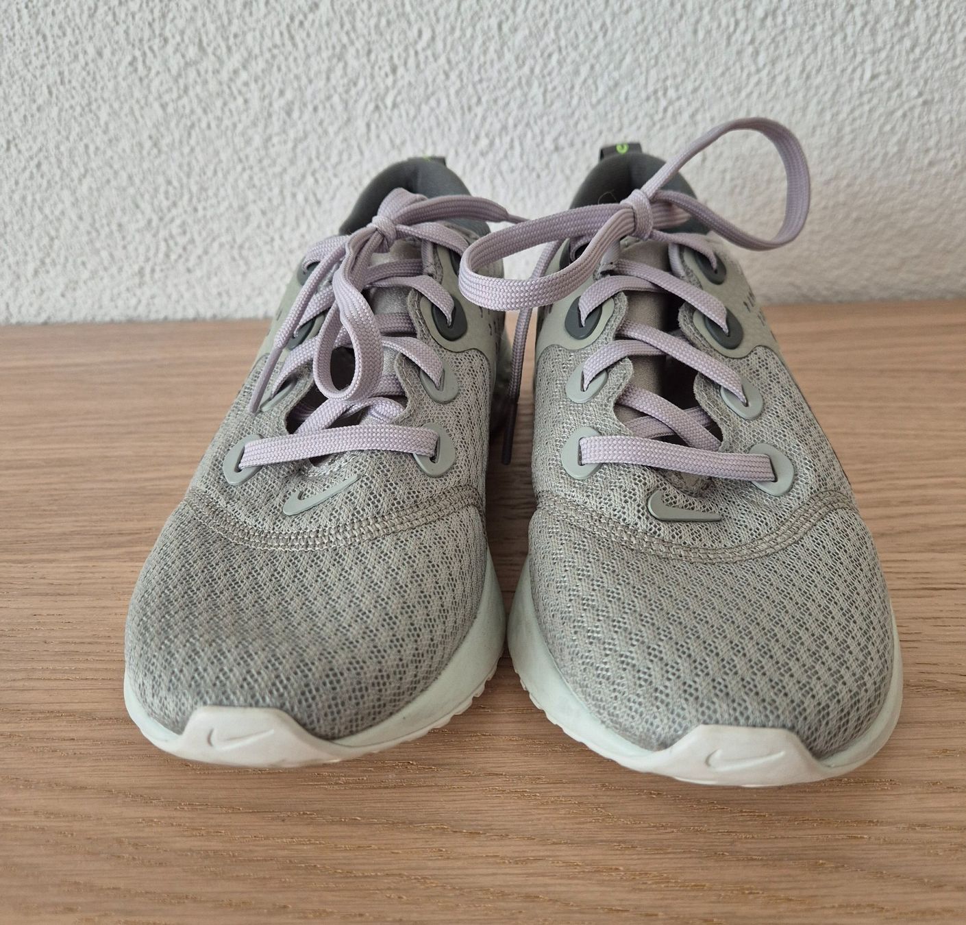 Nike Scarpe da donna: NIKE Sneaker Turnschuh Gr. 37.5 – Nuovo (secondo la descrizione) da Wolfwil venduto da s.ara_c 1