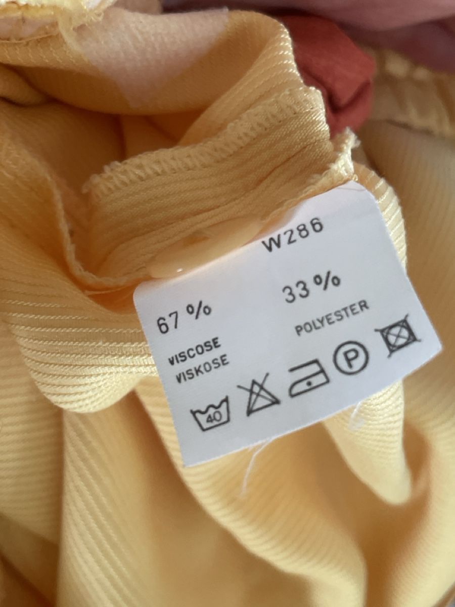 Lotti di vestiti: Viskose Sommer Set: Bluse  & Shorts Gr.42 – Nuovo (secondo la descrizione) da Obergerlafingen venduto da cabo4 4