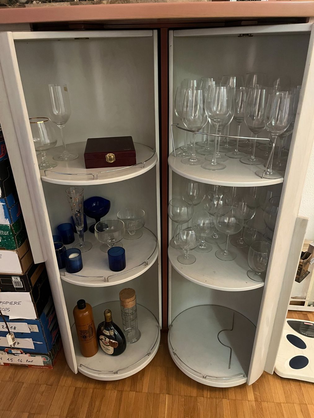 Armadi: Exklusiver Barschrank! – Usato da Zürich venduto da Dmbz 2