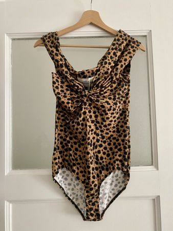 Stylischer Bodysuit mit Leoprint Marke “Make My Lemonade