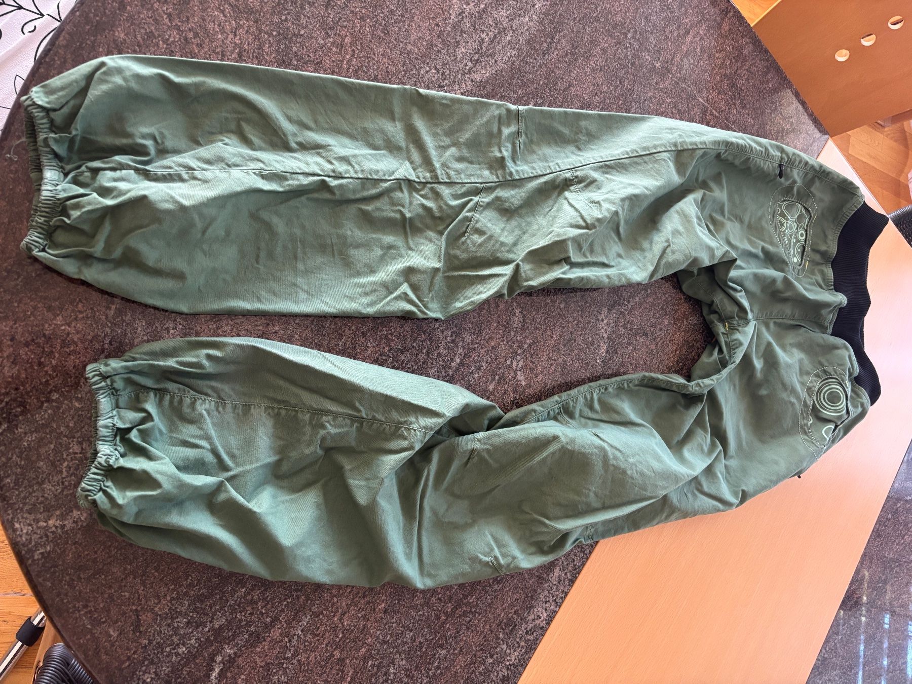 E9 Hosen: E9 Kletterhose – Gebraucht aus Hasliberg-Hohfluh von Adbu13