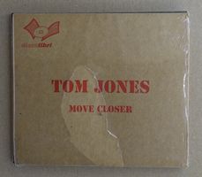 Tom Jones – Move Closer - D14