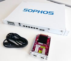 Sophos SG210 Rev. 3 Appliance, 2x10 GbE SFP+ Flexiport Modul