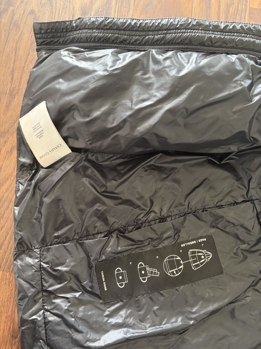 Giacche: orginale Canda goose puffer jacket – Usato da Zürich venduto da blavatsky 3