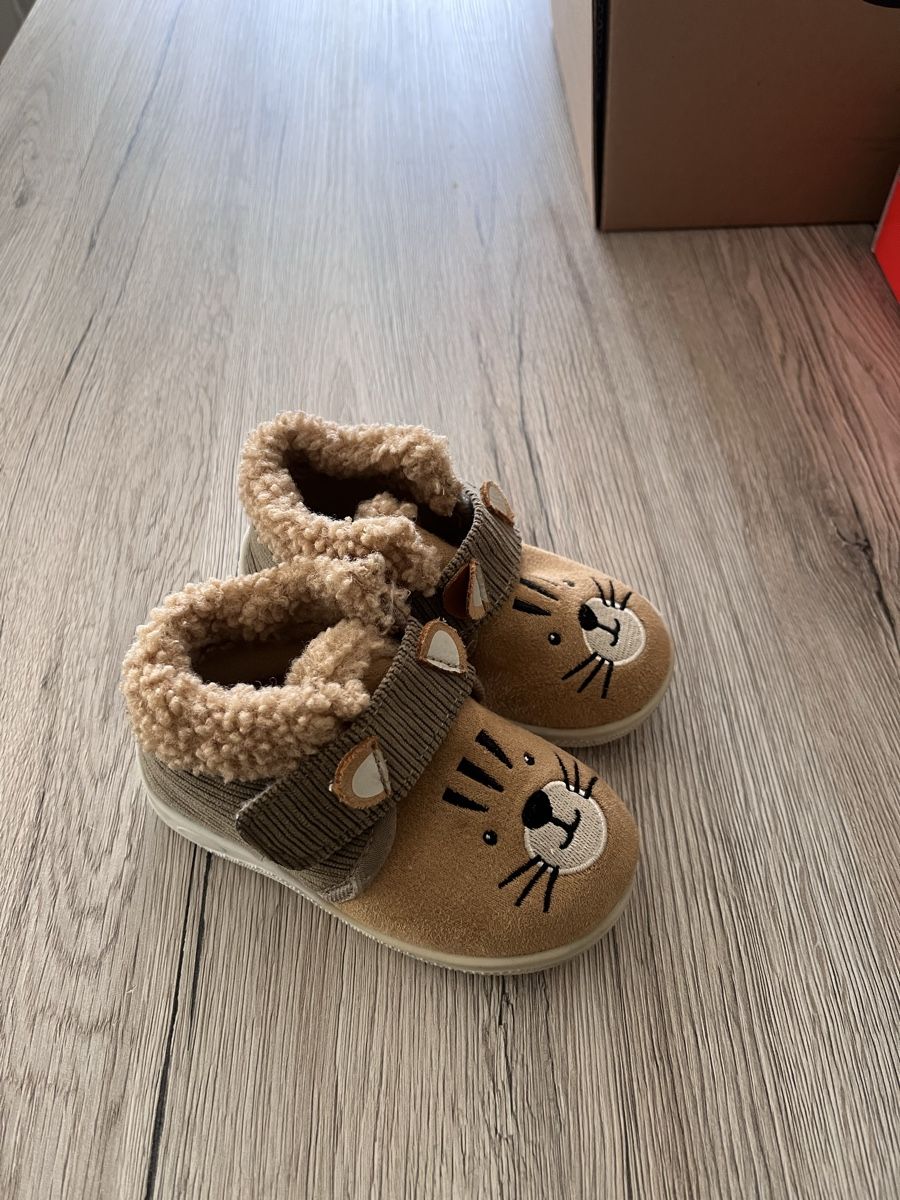 Scarpe per ragazzi: Jungenschuhpackung Größe 22 – Usato da Bürglen TG venduto da Sunny005 3