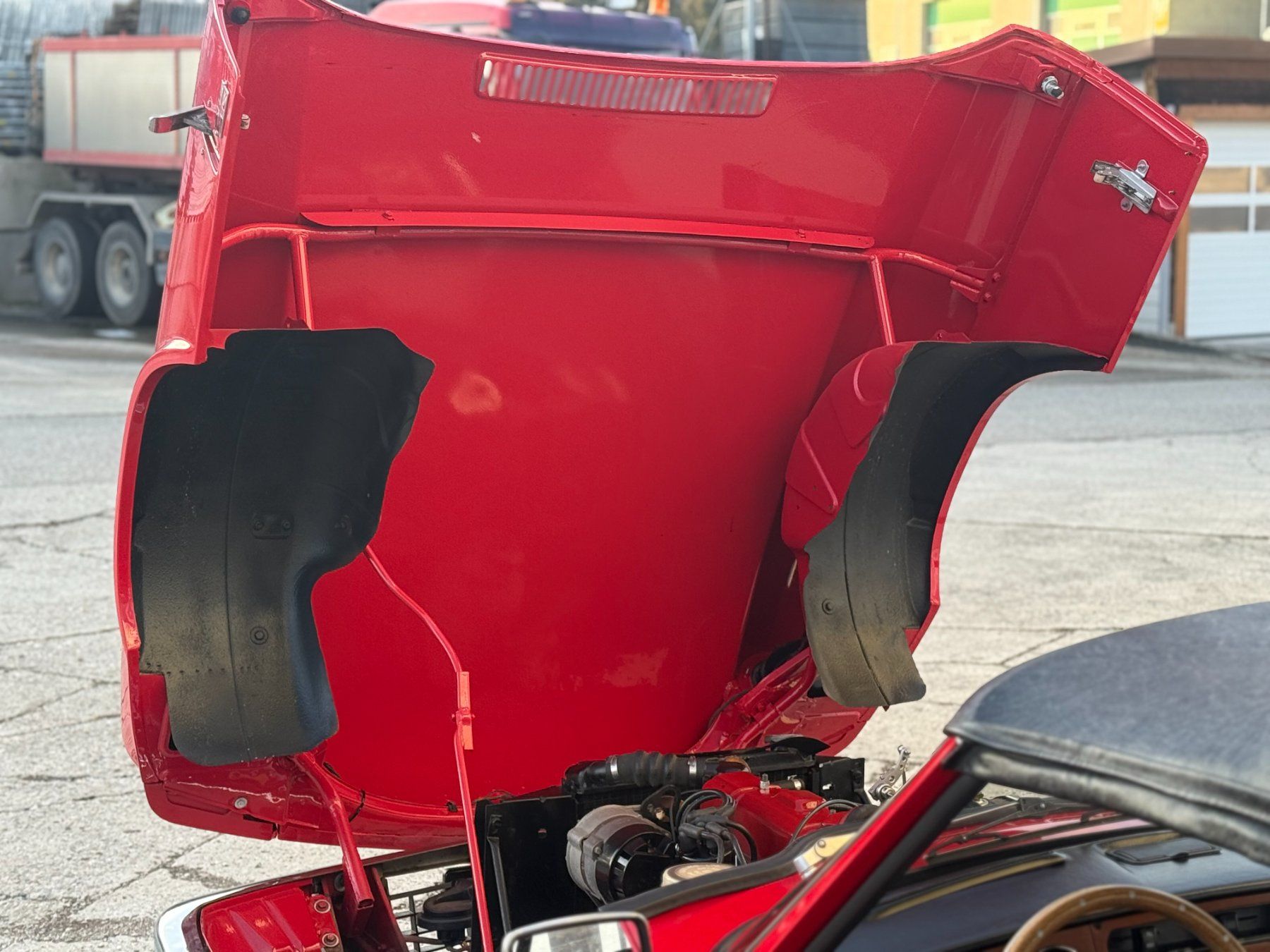 Triumph Automobili: Triumph Spitfire 1500 Cabriolet  Super Zustand! – Usato da Genolier venduto da CFD95 2