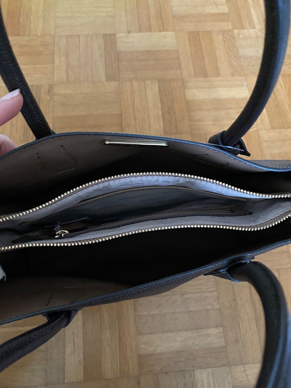Michael Kors Borse da donna: NEUE Michael Kors Handtasche – Nuovo e nell'imballaggio originale da Siebnen venduto da mel_b_789 4
