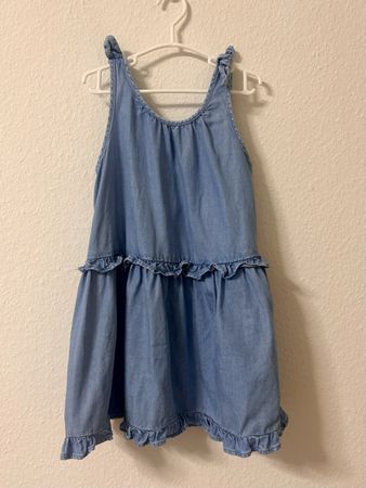 Robe Zara bleu clair lyocell taille 110 cm, bon état