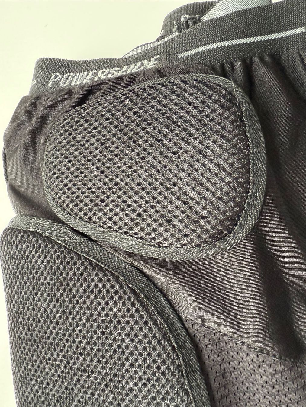 Protezioni & Imbottiture: Powerslide Protektorenshorts Gr S, neuwertig – Usato da Cham venduto da Karabase 3