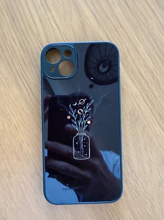 Apple Cover & Protezioni schermo: Coque / fourre pour IPhone 14 Plus – Usato da Villars-le-Terroir venduto da ale_c79d