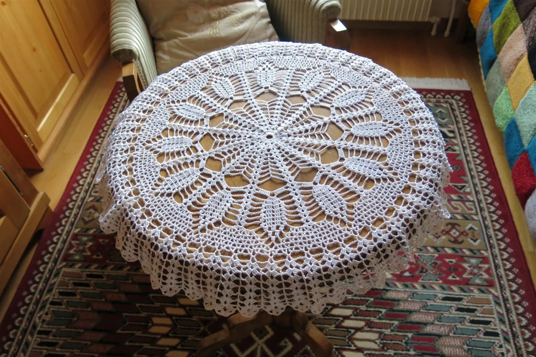 Tutte le decorazioni: Rundes Häkeldeckchen /weiss/ ca 58 cm – Nuovo (secondo la descrizione) da Schaffhausen venduto da Espressoo7